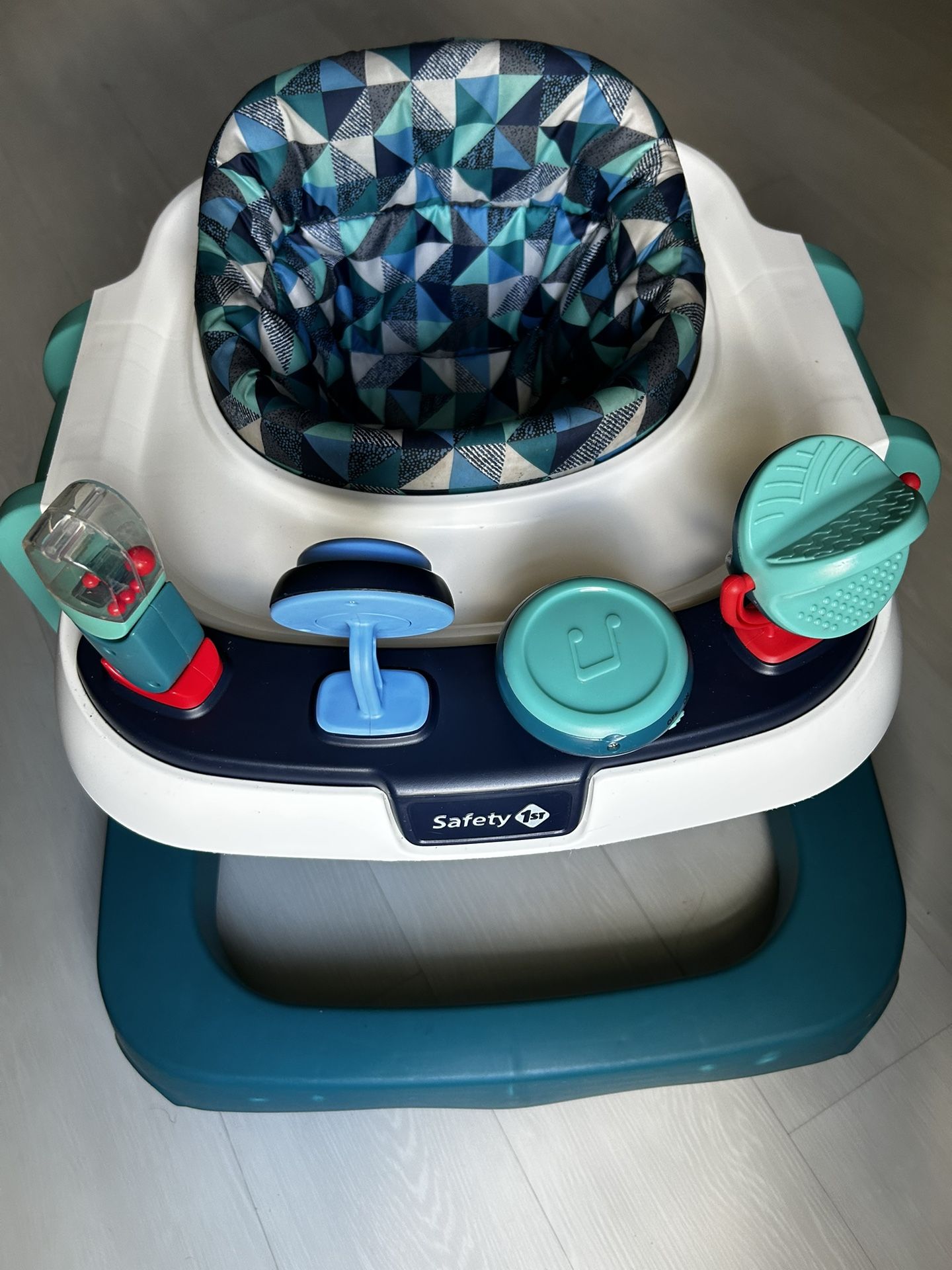 Safety 1st Walker