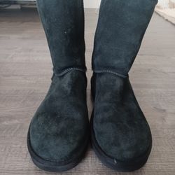 UGG Size 8