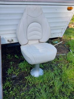 Captain Chair