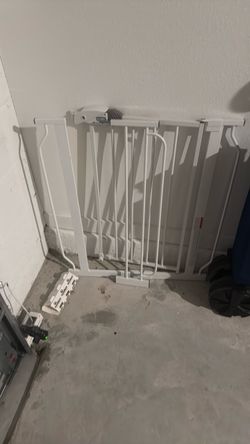 Baby gate