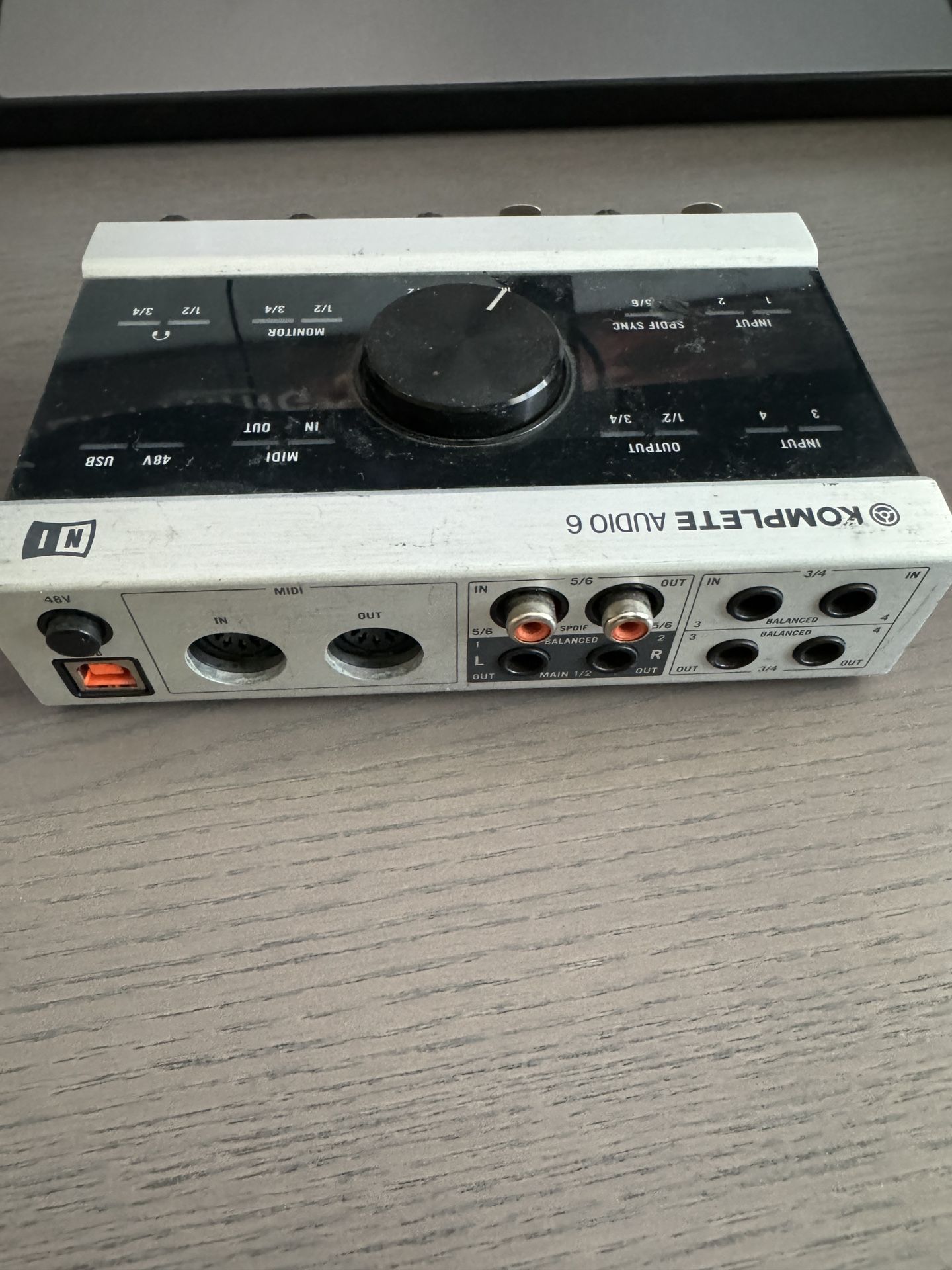Native Instruments Komplete Audio 6 USB Audio Interface