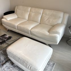 Sofía Vergara White Leather Sofá + Ottoman Rooms To Go Couch FREE DELIVERY
