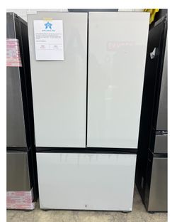 Samsung Bespoke Standard-Depth Beverage Center 30.1-cu ft 3 -Door 36-in Wide Smart Compatible French Door Refrigerator with Dual Ice Maker with Water 