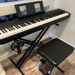 Yamaha Digital Keyboard 