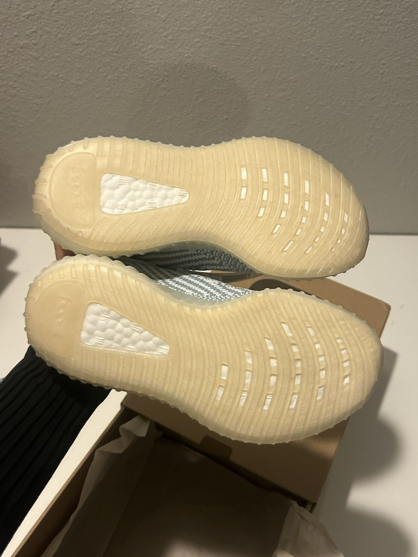 adidas gazelle silver green womens adidas Yeezy Boost 350 V2 Bone (Kids)