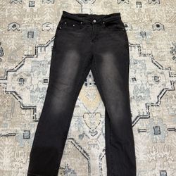 black skinny jeans 