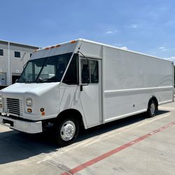 2015 Utility Master 22Ft Step Van