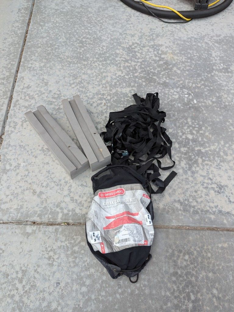 Kayak Car Pads/Mounting Kit And Straps