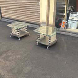 Set Of Matching Modern End Tables  And  Same Style Coffee Table 
