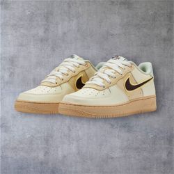 Nike Air Force 1 Low LV8 GS Passing Notes Coconut Milk Brown HQ3473-122 Size 2.5Y