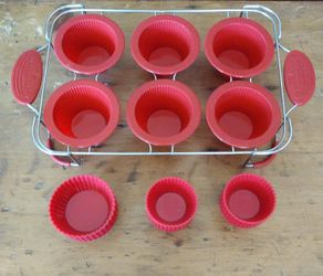 25 Piece Set Of Technique Red Silicone Muffin Cookware New No Box