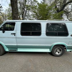 1996 Dodge 2500 Van. Runs Good.  