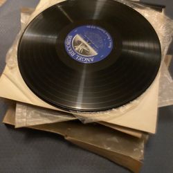 Lot Of About 40 LPs Vinyl Classical And Folk No Sleeves