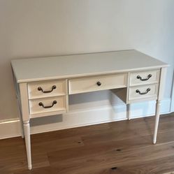 Girls Desk, Pottery barn Kids 