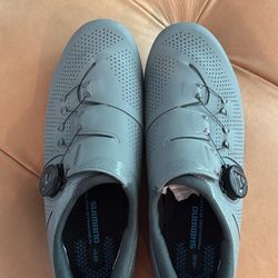 NWOT Shimano Women’s RC-302 Cycling Shoes