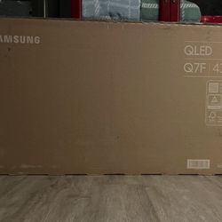 43" Samsung Vision AI Smart TV