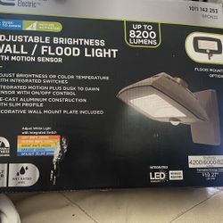 FLOOD LIGHT BRAND NEW