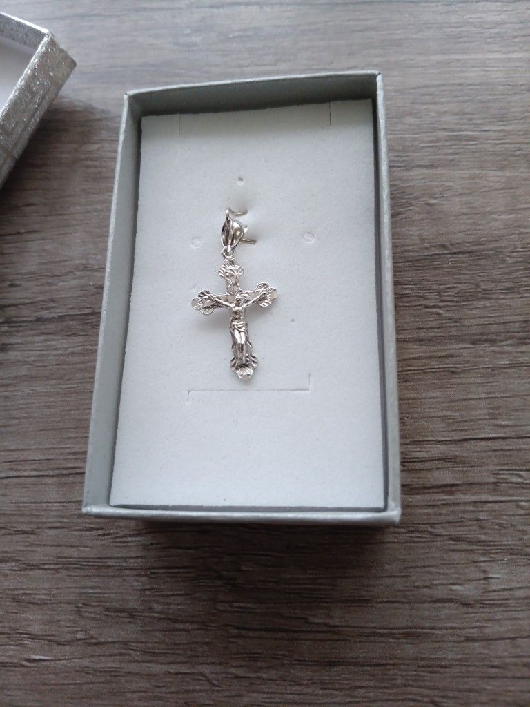 Silver Crucifix Diamond Cut