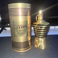 Title:Jean Pual Gaultier Le Make Elixir Brand:Sephora Color: Gold, Black Size: Medium.