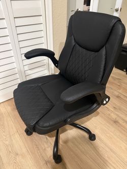 Desk chair