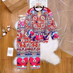 Beautiful LV Set