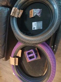 Brand new Theory tires(2 sets) and bikeparts