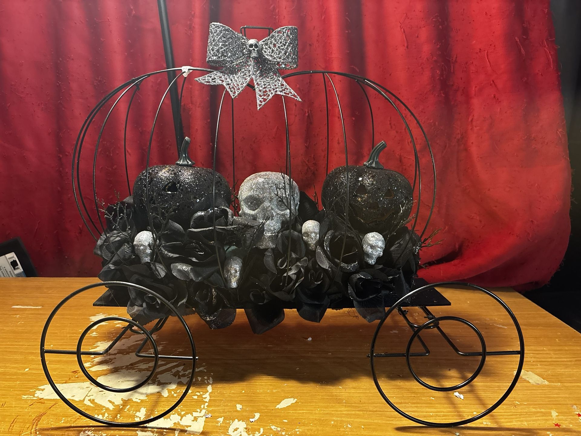 Black And Silver Glitter Carriage Halloween Decor