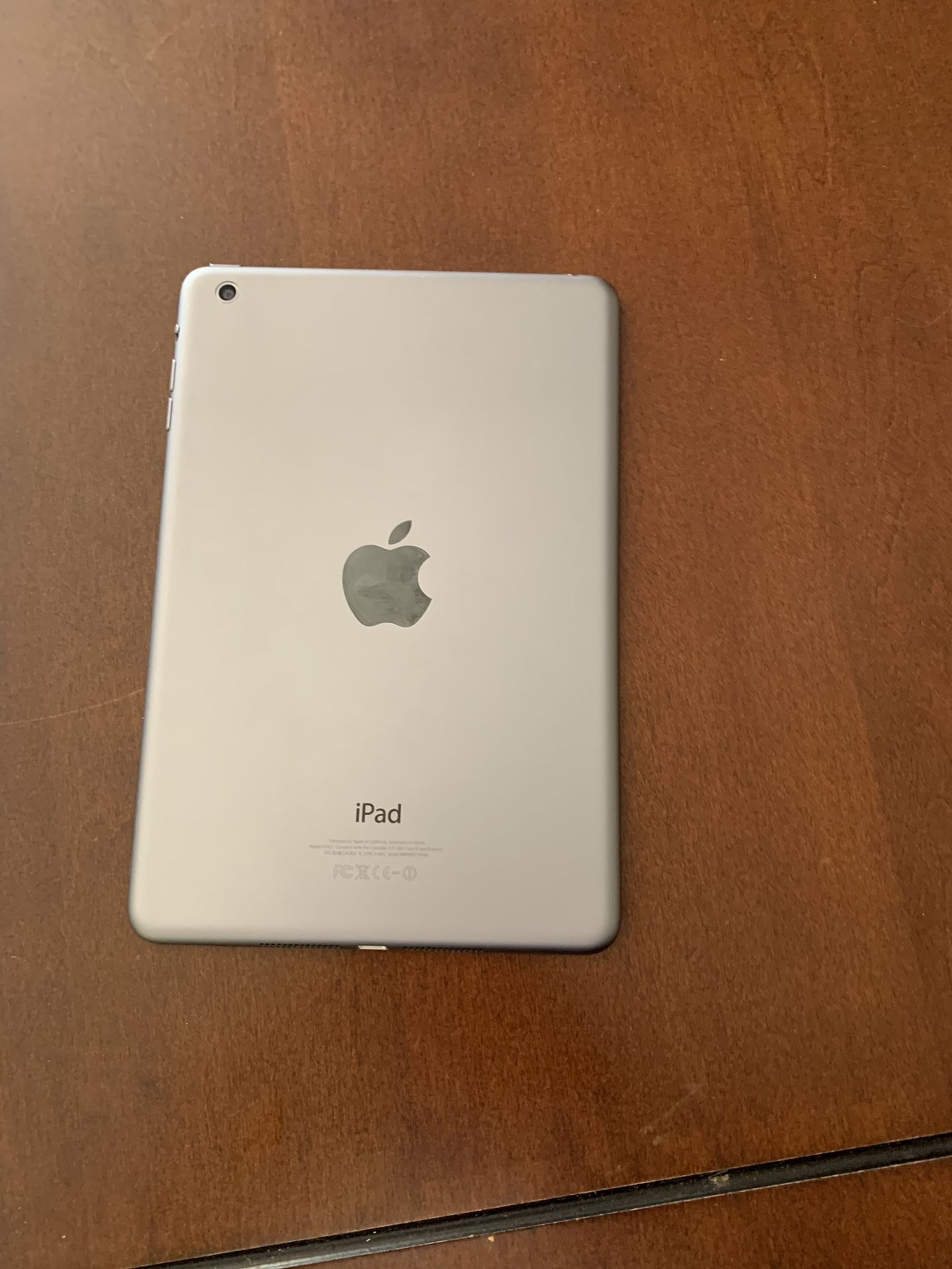 iPad mini mint condition- unlocked 16GB WIFI
