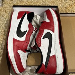 Jordan 1 Low Chicago Sz 12