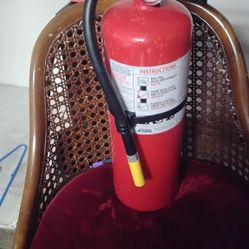 Kidde Fully Charged Residential & Commercial Fire Extinguisher Pro 10 TCM-9