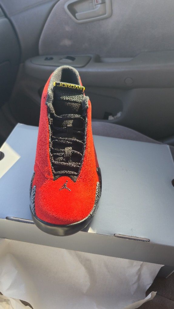 Jordan 14(Ferrari)