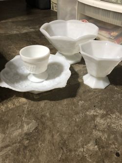 4 Pieces Milk Glass