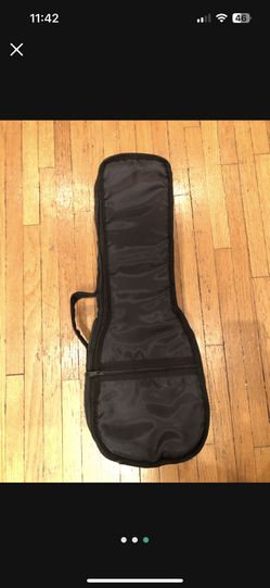 Unused Cuatro / Ukulele Case 