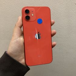 Factory Unlocked Iphone 12 256 gb comes with store warranty 