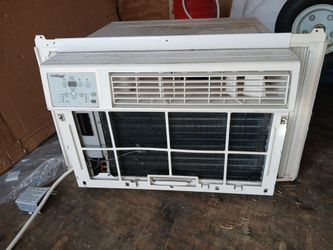 Koldfront A/C window unit 300 O.B.O.