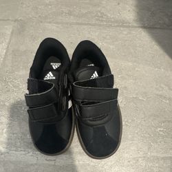 Adidas Toddler Sneakers Size 8
