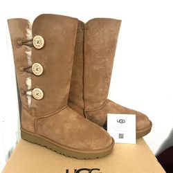 Ugg Woman’s Boots Size 7 Chestnut New Authentic  💯 