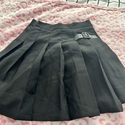  Black Skirt 