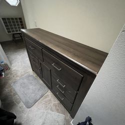 Free Dresser