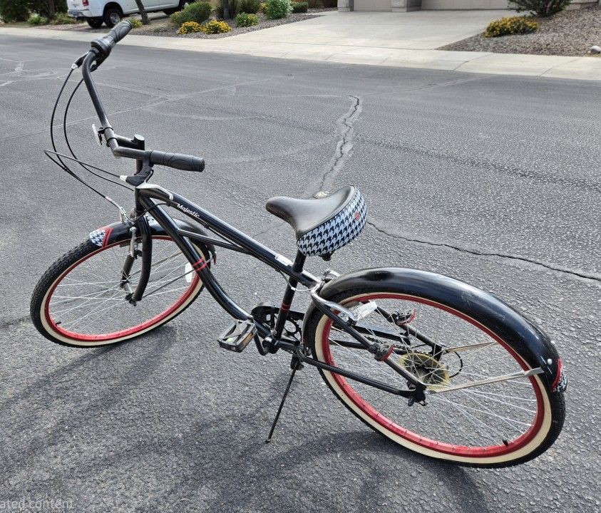 Schwinn Beach Cruiser