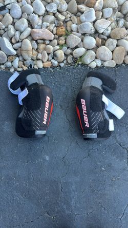 Bauer Shoulder Hockey Pads