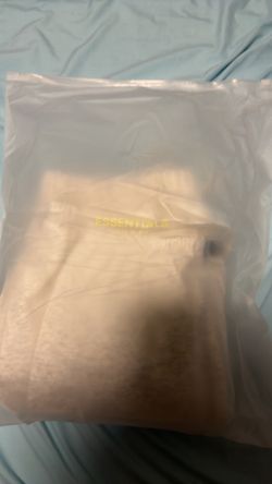 White essential pants