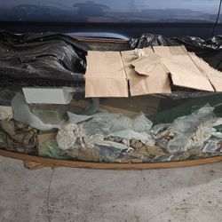 175 Gallon bow front aquarium fish tank 