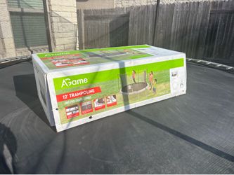 AGame 12’ Trampoline with Safety Enclosure – Good condition