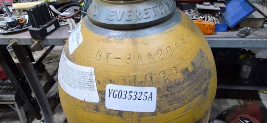 244cf 75/25 mix welding tank 1/2 full
