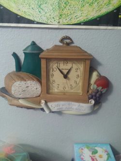 Vintage Home Interiors Daily Bread Clock