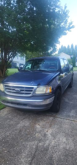 2003 Ford 150 Triton $3000 or best offer