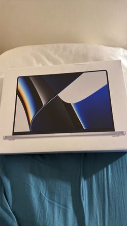 Apple MacBook Pro in Box