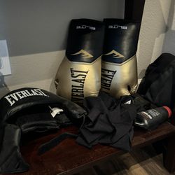 Everlast Elite Pro Boxing Gloves, Headguard, Wraps, Chalk 16 oz Kit