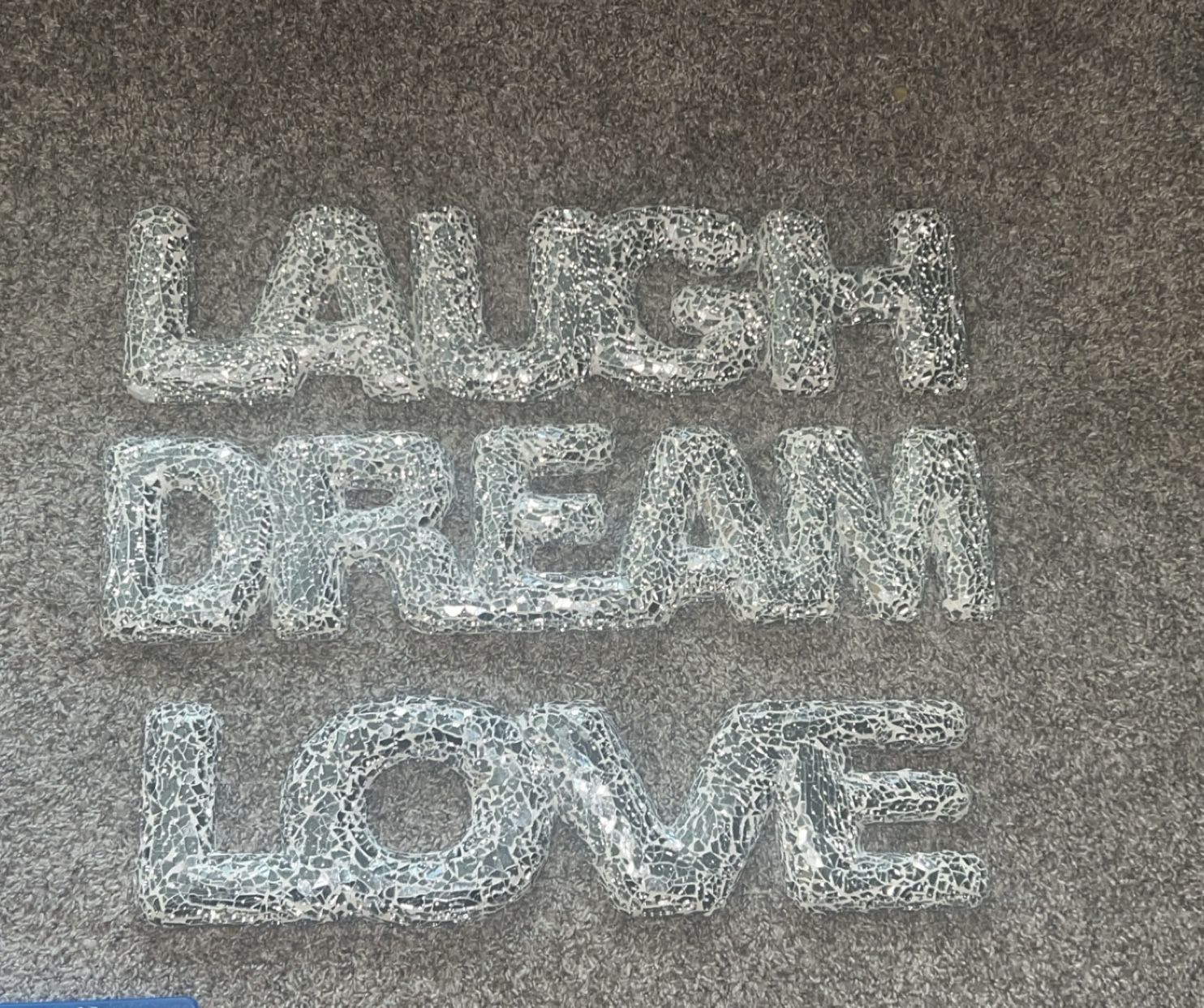 β¨ Mosaic Wall Art β LAUGH, DREAM, LOVE (Set of 3) β¨ Beautiful mirrored mosaic words: LAUGH, DREAM, LOVE. Each piece sparkles and reflects light, addi